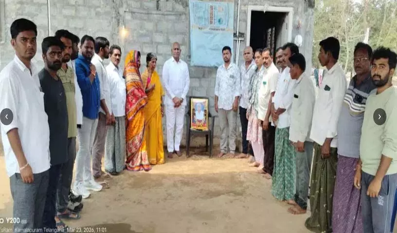 पूर्व विधायक Ramulu Nayak ने कई परिवारों को समझाइश दी पूर्व विधायक Ramulu Nayak ने कई परिवारों को समझाइश दी