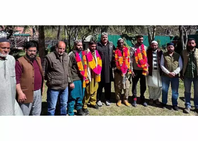 इस कदम से उमर सरकार पर जनता का बढ़ता भरोसा ज़ाहिर होता है: Shaheen इस कदम से उमर सरकार पर जनता का बढ़ता भरोसा ज़ाहिर होता है: Shaheen