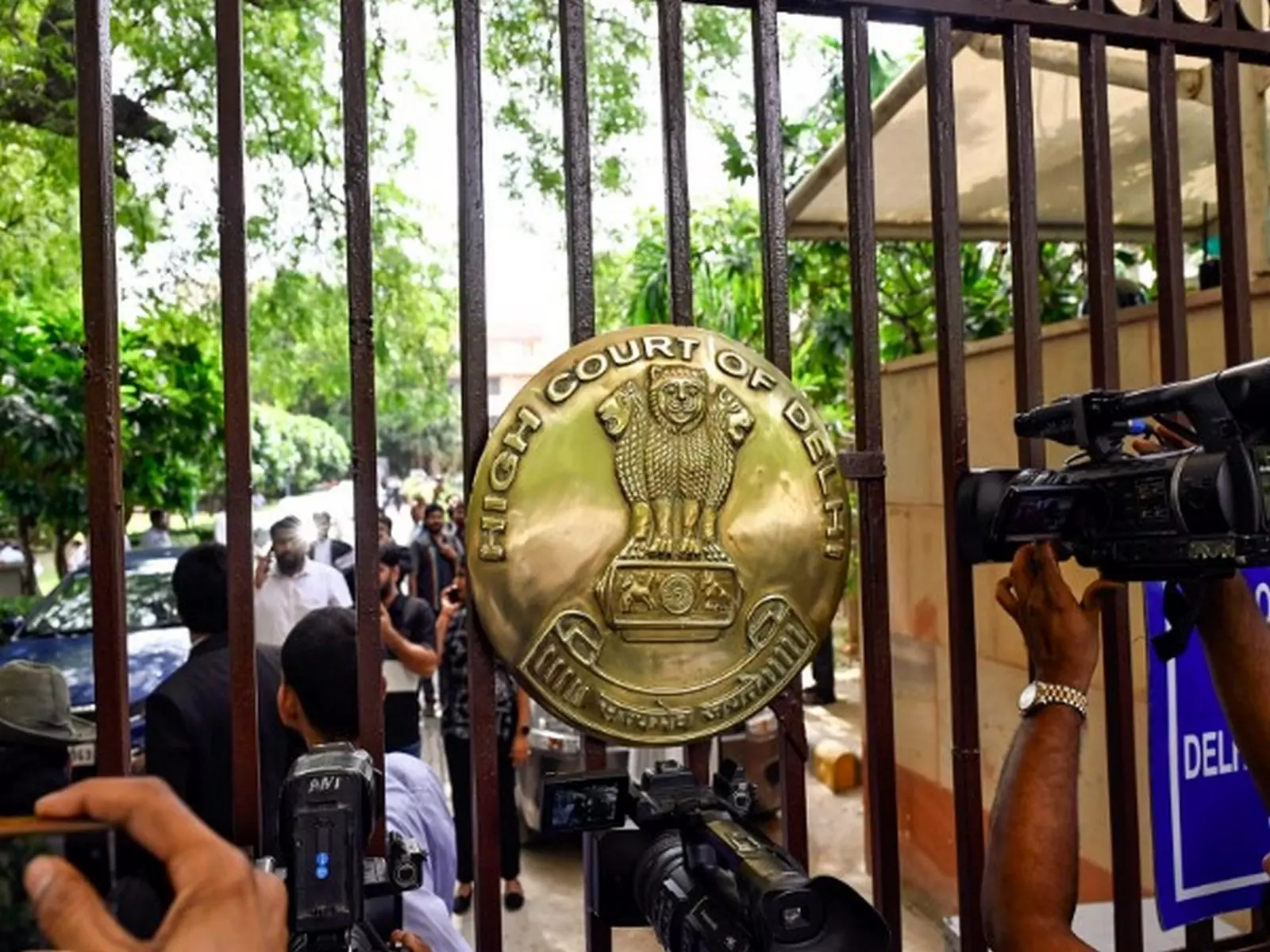 दिल्ली HC ने जामिया प्रोफेसर के खिलाफ टॉयलेट शिकायत पर अनुशासनात्मक कार्रवाई रद्द की दिल्ली HC ने जामिया प्रोफेसर के खिलाफ टॉयलेट शिकायत पर अनुशासनात्मक कार्रवाई रद्द की