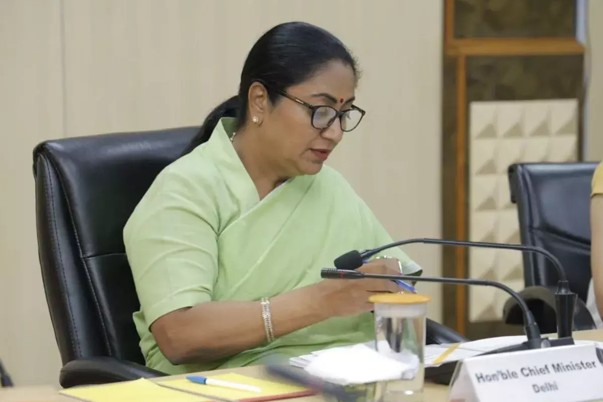 New Delhi: दिल्ली में विकास की रफ्तार तेज, प्रति व्यक्ति आय 5.31 लाख के पार New Delhi: दिल्ली में विकास की रफ्तार तेज, प्रति व्यक्ति आय 5.31 लाख के पार