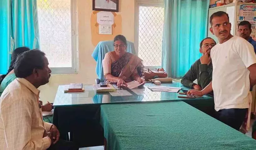 Indiramma आवास लाभार्थी का कहना है—अभी तक कोई बिल मंज़ूर नहीं हुआ Indiramma आवास लाभार्थी का कहना है—अभी तक कोई बिल मंज़ूर नहीं हुआ