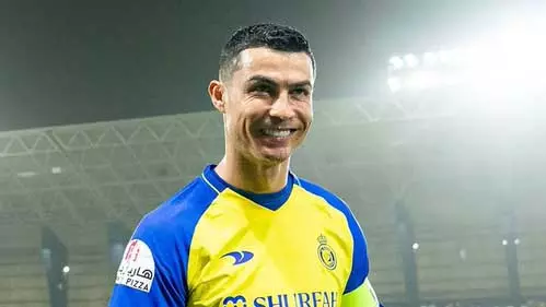 क्रिस्टियानो रोनाल्डो फिटनेस पर कर रहे कड़ी मेहनत, विश्व कप खेलने की उम्मीद बढ़ी क्रिस्टियानो रोनाल्डो फिटनेस पर कर रहे कड़ी मेहनत, विश्व कप खेलने की उम्मीद बढ़ी