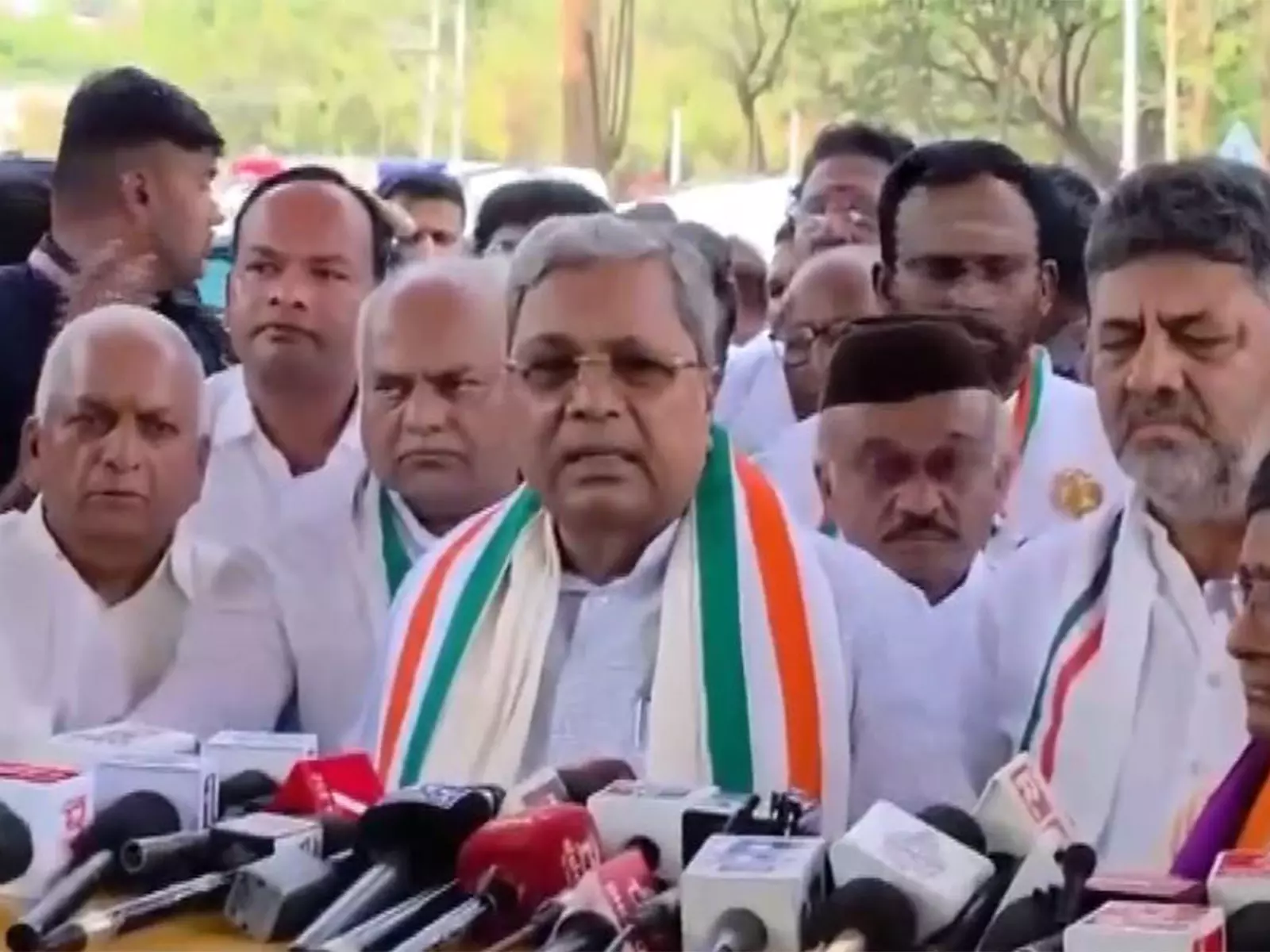कर्नाटक के CM सिद्धारमैया ने बागलकोट में मेडिकल कॉलेज और अस्पताल की घोषणा की कर्नाटक के CM सिद्धारमैया ने बागलकोट में मेडिकल कॉलेज और अस्पताल की घोषणा की