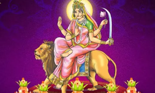 नवरात्र का छठा दिन: मां कात्यायनी की पूजा से मिलती है शक्ति, साहस और मनोकामनाओं की पूर्ति नवरात्र का छठा दिन: मां कात्यायनी की पूजा से मिलती है शक्ति, साहस और मनोकामनाओं की पूर्ति