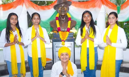 Jalandhar: शहादत की वर्षगांठ के अवसर पर पूरे शहर में साहित्यिक कार्यक्रम और रैलियां आयोजित की गईं Jalandhar: शहादत की वर्षगांठ के अवसर पर पूरे शहर में साहित्यिक कार्यक्रम और रैलियां आयोजित की गईं