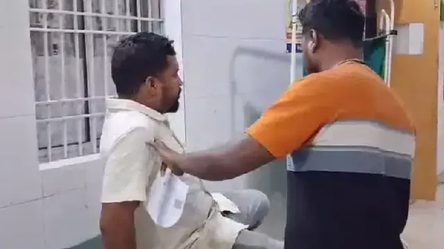 Balasore में गोलीबारी की घटना में दो युवक गंभीर रूप से घायल Balasore में गोलीबारी की घटना में दो युवक गंभीर रूप से घायल