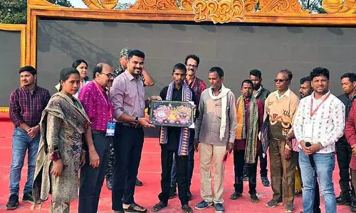 Jharsuguda में ‘स्नेह सेतु’ ने 20 बुज़ुर्गों और मानसिक रूप से बीमार लोगों को अपनों से मिलाया
