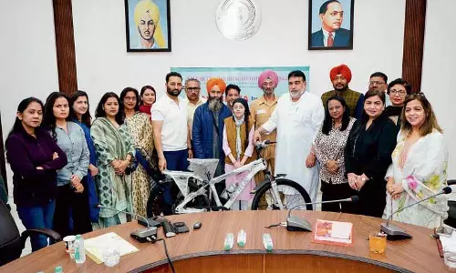 Ludhiana: 12 से ज़्यादा छात्राओं को छात्रवृत्ति और साइकिलें मिलीं Ludhiana: 12 से ज़्यादा छात्राओं को छात्रवृत्ति और साइकिलें मिलीं