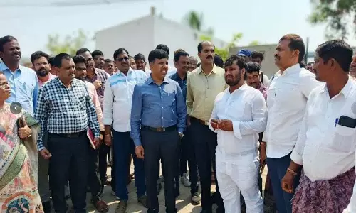 ज़मीन संबंधी मुद्दे जल्द सुलझाए जाएँगे: Collector Chandrashekhar ज़मीन संबंधी मुद्दे जल्द सुलझाए जाएँगे: Collector Chandrashekhar