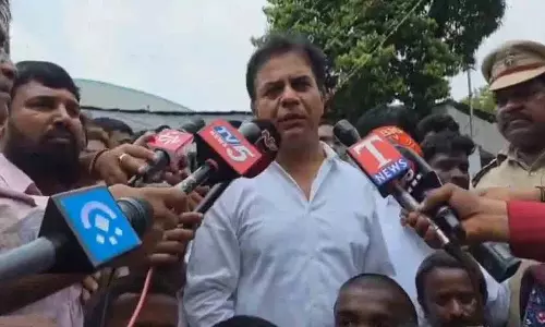 KTR: कांग्रेस सरकार से दिव्यांगों के लिए ₹6,000 पेंशन की मांग