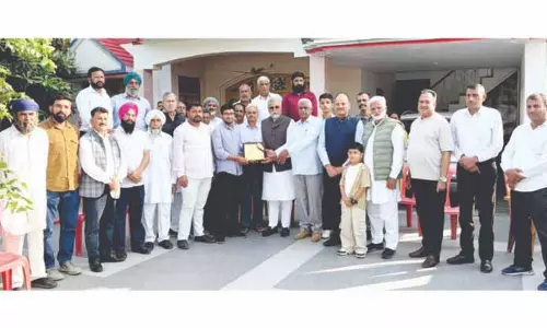 जाट महासभा ने JKAS में सफलता पाने वाले रोहित चौधरी को सम्मानित किया जाट महासभा ने JKAS में सफलता पाने वाले रोहित चौधरी को सम्मानित किया