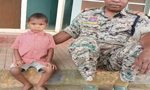 बचेली पुलिस की तत्परता: तीन वर्षीय मासूम को सुरक्षित ढूंढकर परिजनों के सुपुर्द किया