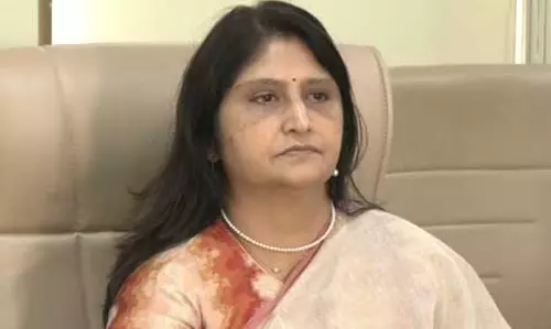 जनता अफवाह पर ध्यान न दे, प्रदेश में पर्याप्त मात्रा में पेट्रोल-डीजल है : Mona Khandhar जनता अफवाह पर ध्यान न दे, प्रदेश में पर्याप्त मात्रा में पेट्रोल-डीजल है : Mona Khandhar