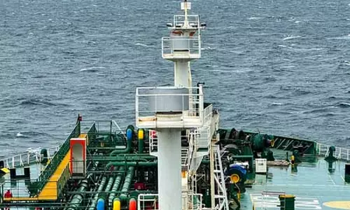 BREAKING: स्ट्रेट ऑफ होर्मुज से भारत के 6 LPG जहाज तैयार BREAKING: स्ट्रेट ऑफ होर्मुज से भारत के 6 LPG जहाज तैयार