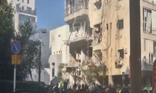 मिसाइल हमले के बाद Israel का जवाबी हमला