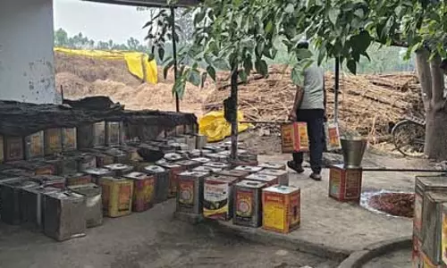 UP: सरकारी योजना से गांव की बेटी बनीं सफल उद्यमी