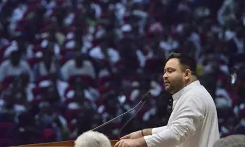 Bihar: तेजस्वी यादव ने अपराध और भ्रष्टाचार को लेकर निशांत कुमार की आलोचना की Bihar: तेजस्वी यादव ने अपराध और भ्रष्टाचार को लेकर निशांत कुमार की आलोचना की
