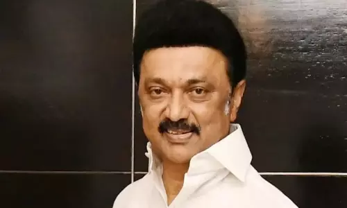 M.K. Stalin ने परिसीमन और महिला प्रतिनिधित्व पर विशेष संसद सत्र की मांग की M.K. Stalin ने परिसीमन और महिला प्रतिनिधित्व पर विशेष संसद सत्र की मांग की