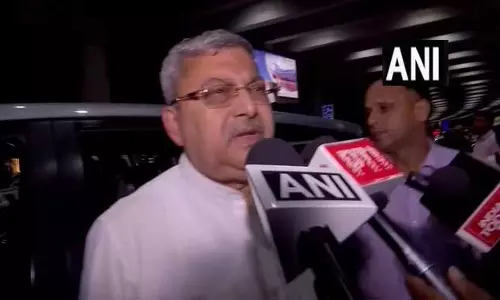 TMC सांसद कल्याण बनर्जी ने SIR पर प्रतिक्रिया दी, ओवैसी को BJP एजेंट बताया TMC सांसद कल्याण बनर्जी ने SIR पर प्रतिक्रिया दी, ओवैसी को BJP एजेंट बताया