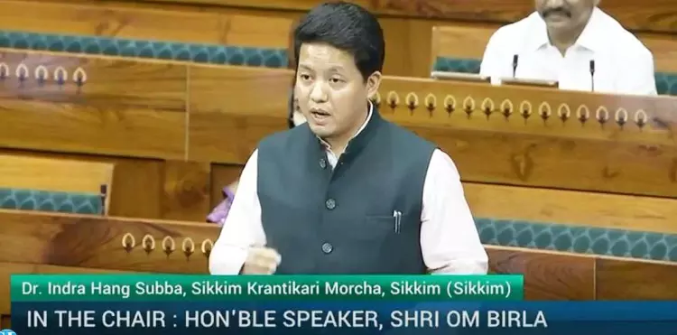 सांसद इंद्र हांग ने Sikkim और पूर्वोत्तर में हुए परिवर्तनकारी विकास को रेखांकित किया सांसद इंद्र हांग ने Sikkim और पूर्वोत्तर में हुए परिवर्तनकारी विकास को रेखांकित किया