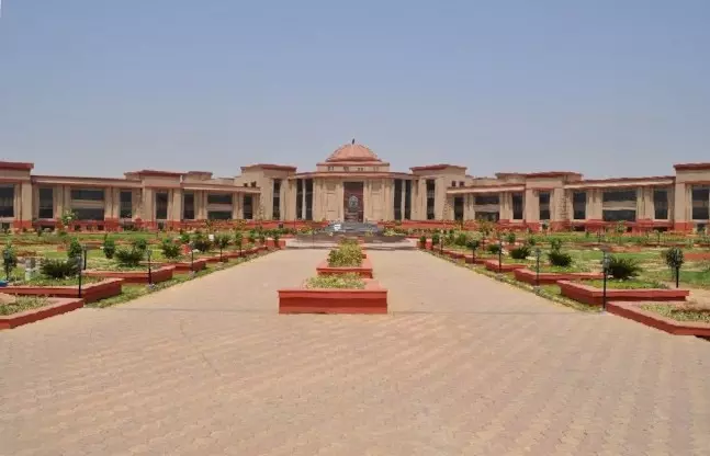मोबाइल मेडिकल यूनिट की खरीदी में गड़बड़ी के आरोप खारिज, जानिए पूरा मामला मोबाइल मेडिकल यूनिट की खरीदी में गड़बड़ी के आरोप खारिज, जानिए पूरा मामला