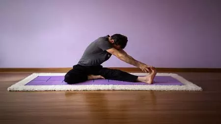 वर्क प्रेशर और बढ़ते स्क्रीन टाइम से हैं परेशान? महामुद्रा के अभ्यास से शरीर को करें रिचार्ज वर्क प्रेशर और बढ़ते स्क्रीन टाइम से हैं परेशान? महामुद्रा के अभ्यास से शरीर को करें रिचार्ज