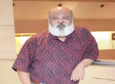 जब खुली किताब के बाद सौरभ शुक्ला हुए डिंपल कपाड़िया के मुरीद, हर निर्देशक से की ये अपील जब खुली किताब के बाद सौरभ शुक्ला हुए डिंपल कपाड़िया के मुरीद, हर निर्देशक से की ये अपील