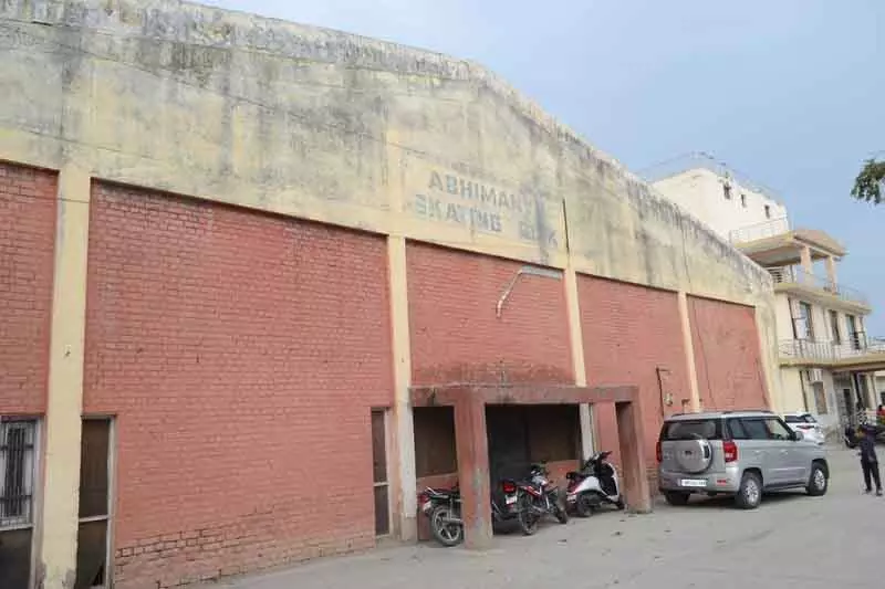 Haryana के Karnal स्थित कर्ण स्टेडियम में नए बैडमिंटन और बॉक्सिंग हॉल बनाने की योजना Haryana के Karnal स्थित कर्ण स्टेडियम में नए बैडमिंटन और बॉक्सिंग हॉल बनाने की योजना