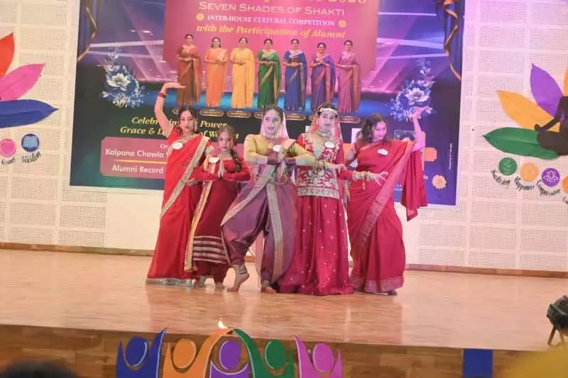 DAV कॉलेज ने इंटर-हाउस सांस्कृतिक उत्सव के साथ पूर्व छात्र कार्यक्रम मनाया DAV कॉलेज ने इंटर-हाउस सांस्कृतिक उत्सव के साथ पूर्व छात्र कार्यक्रम मनाया