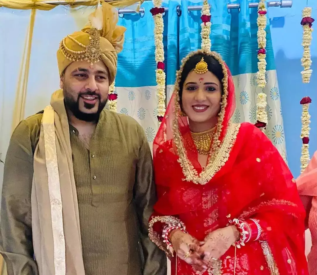 रैपर बादशाह ने दूसरी बार लिए सात फेरे, इस एक्ट्रेस को बनाया हमसफर रैपर बादशाह ने दूसरी बार लिए सात फेरे, इस एक्ट्रेस को बनाया हमसफर