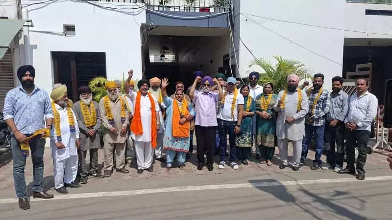Phagwara में ब्लॉक समिति सदस्य, 50 अन्य आप में शामिल हुए Phagwara में ब्लॉक समिति सदस्य, 50 अन्य आप में शामिल हुए