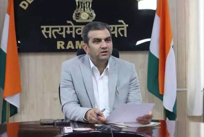 DC Ramban ने राजस्व विभाग के कामकाज की समीक्षा की DC Ramban ने राजस्व विभाग के कामकाज की समीक्षा की