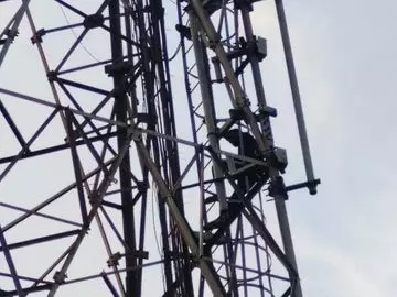 Farrukhabad: हाईटेंशन टावर पर युवक का ड्रामा, प्रशासन अलर्ट Farrukhabad: हाईटेंशन टावर पर युवक का ड्रामा, प्रशासन अलर्ट