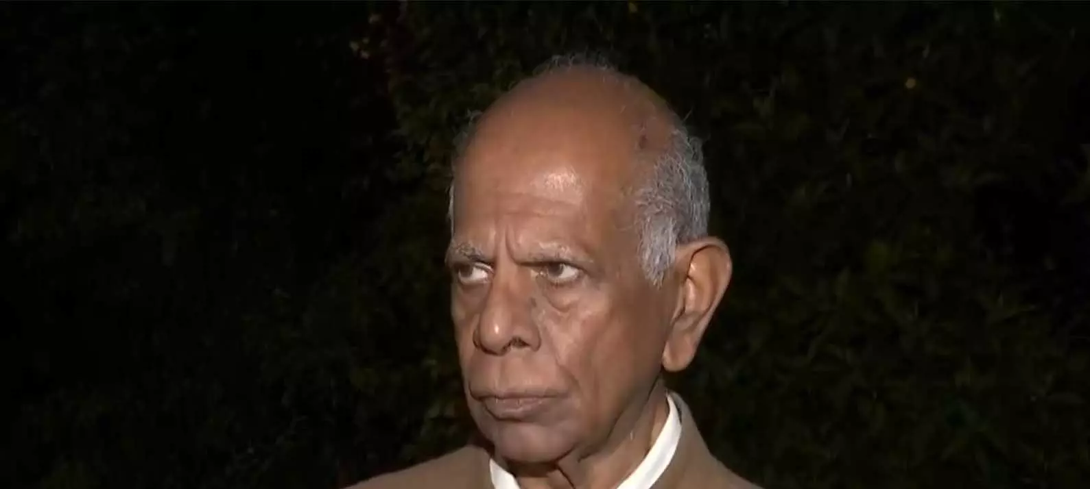 Trump के लिए प्रार्थना करें, ताकि सर्वशक्तिमान उन्हें सद्बुद्धि दें: पूर्व राजनयिक फैबियन Trump के लिए प्रार्थना करें, ताकि सर्वशक्तिमान उन्हें सद्बुद्धि दें: पूर्व राजनयिक फैबियन
