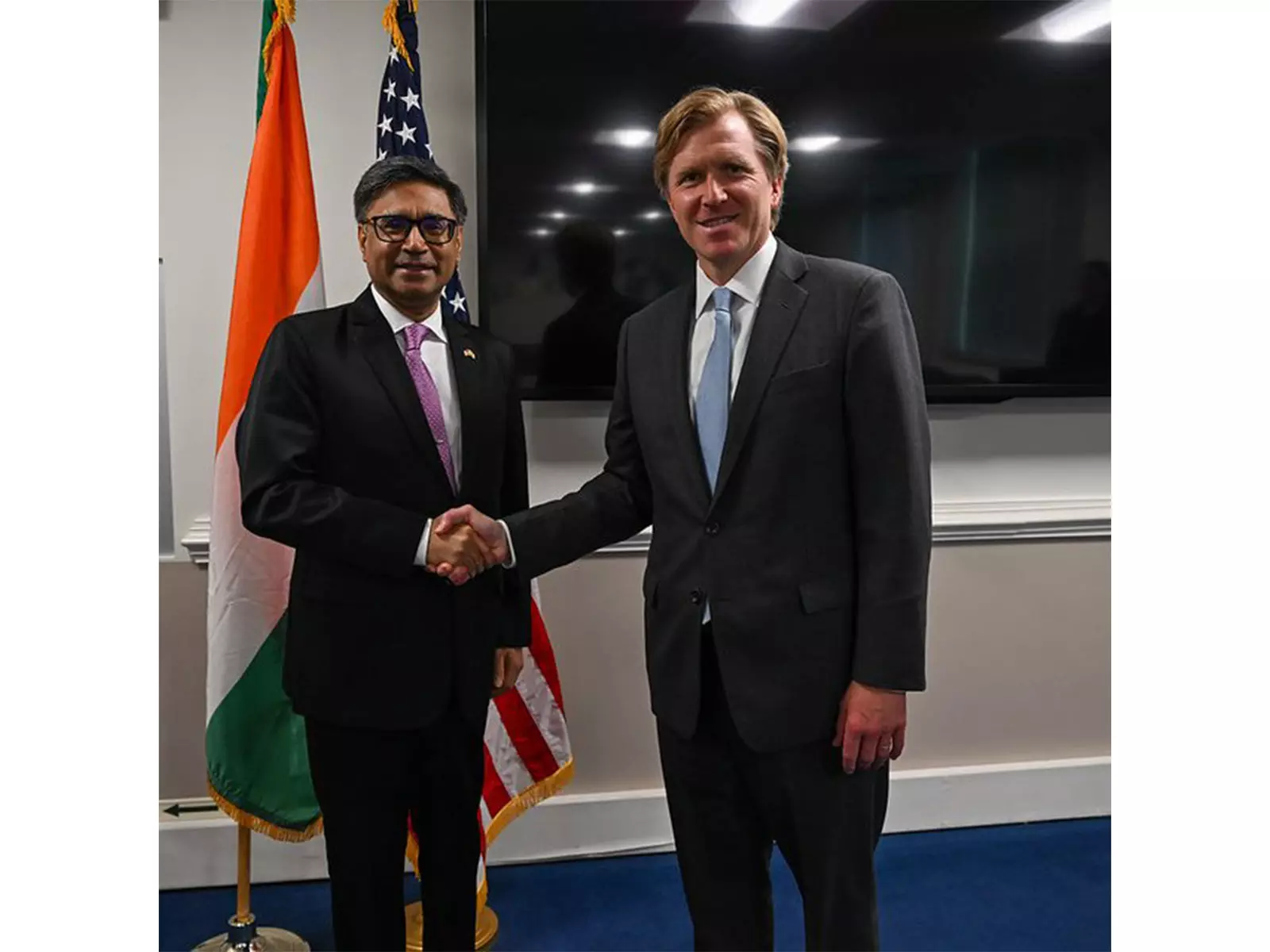 भारत में US युद्ध उप-सचिव, प्रमुख वरिष्ठ अधिकारियों के साथ संवाद करेंगे भारत में US युद्ध उप-सचिव, प्रमुख वरिष्ठ अधिकारियों के साथ संवाद करेंगे