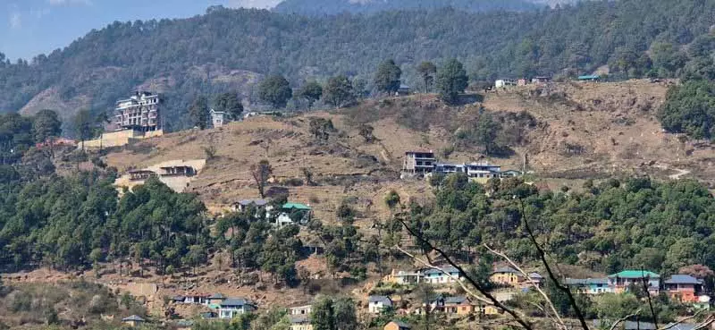 Palampur में पहाड़ी की चोटी पर निर्माण से भूकंपीय और पर्यावरणीय जोखिमों को लेकर चिंता बढ़ी Palampur में पहाड़ी की चोटी पर निर्माण से भूकंपीय और पर्यावरणीय जोखिमों को लेकर चिंता बढ़ी