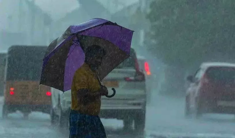 Hyderabad के विभिन्न हिस्सों में अचानक भारी बारिश Hyderabad के विभिन्न हिस्सों में अचानक भारी बारिश
