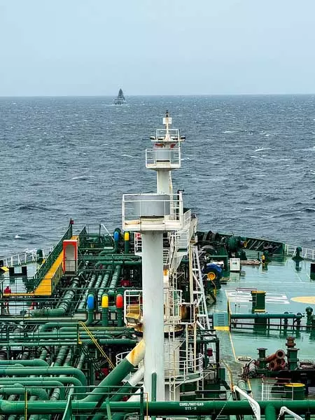 BREAKING: स्ट्रेट ऑफ होर्मुज से भारत के 6 LPG जहाज तैयार BREAKING: स्ट्रेट ऑफ होर्मुज से भारत के 6 LPG जहाज तैयार