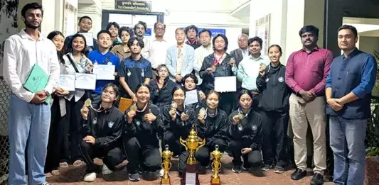 RGU ने पदक विजेता छात्रों को सम्मानित किया RGU ने पदक विजेता छात्रों को सम्मानित किया