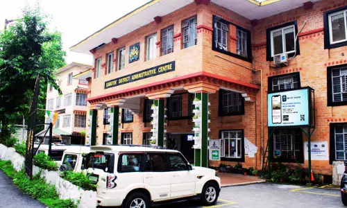Municipal Elections: वरिष्ठ नागरिकों और दिव्यांगजनों के लिए घर से मतदान की सुविधा का विस्तार Municipal Elections: वरिष्ठ नागरिकों और दिव्यांगजनों के लिए घर से मतदान की सुविधा का विस्तार