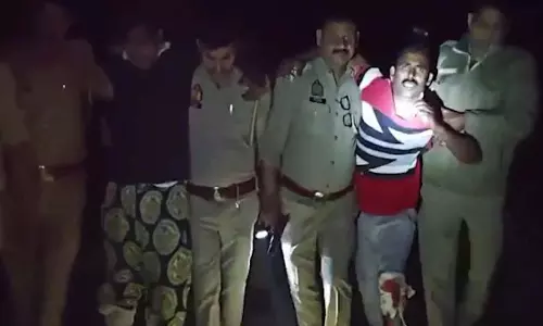 गौ तस्कर में एनकाउंटर का खौफ दिखा, गोली नहीं मारने गिड़गिड़ाया गौ तस्कर में एनकाउंटर का खौफ दिखा, गोली नहीं मारने गिड़गिड़ाया