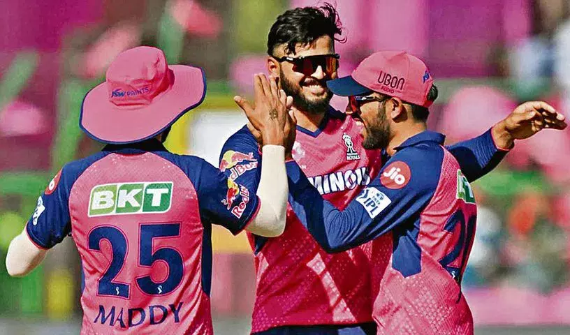 कल सोमानी के नेतृत्व वाला कंसोर्टियम राजस्थान रॉयल्स को 15,290 करोड़ रुपये में खरीदेगा कल सोमानी के नेतृत्व वाला कंसोर्टियम राजस्थान रॉयल्स को 15,290 करोड़ रुपये में खरीदेगा