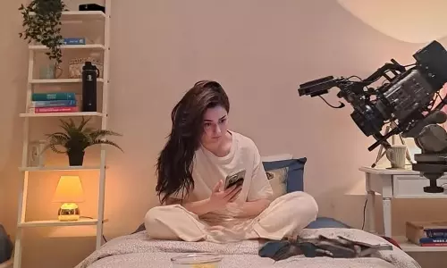 Hania Aamir ने हिट पाकिस्तानी ड्रामा सफर कुछ था को कहा अलविदा Hania Aamir ने हिट पाकिस्तानी ड्रामा सफर कुछ था को कहा अलविदा