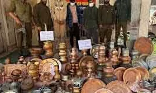 Budgam में पुलिस ने चोरी के तीन मामले सुलझाए, आरोपी गिरफ्तार