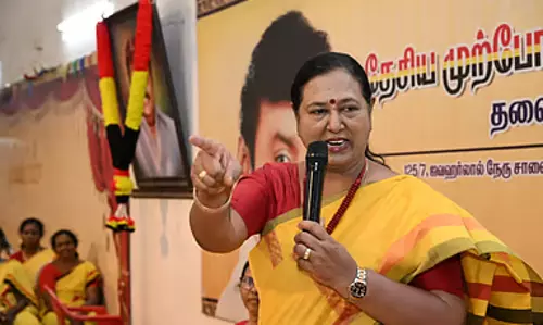 DMDK, DMK को अपनी पसंदीदा सीटों की सूची सौंपेगी: प्रेमलता DMDK, DMK को अपनी पसंदीदा सीटों की सूची सौंपेगी: प्रेमलता