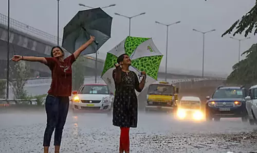 Tamil Nadu: 27 मार्च को कोयंबटूर और नीलगिरि पहाड़ियों में बारिश की संभावना है Tamil Nadu: 27 मार्च को कोयंबटूर और नीलगिरि पहाड़ियों में बारिश की संभावना है