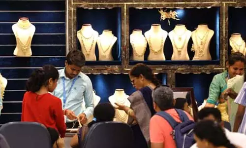 पश्चिम एशिया में तनाव कम होने के संकेतों के बीच कीमती धातुओं ने पकड़ी रफ्तार, सोना 3 प्रतिशत उछला तो चांदी में 5 प्रतिशत की तेजी