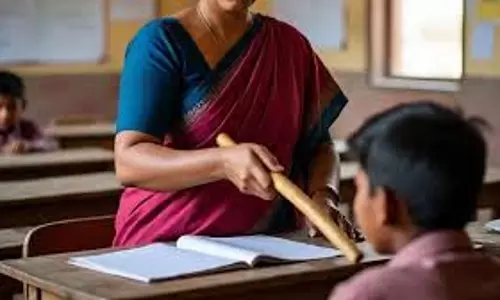 Ghaziabad: गाजियाबाद में शिक्षा व्यवस्था पर असर का मुद्दा Ghaziabad: गाजियाबाद में शिक्षा व्यवस्था पर असर का मुद्दा