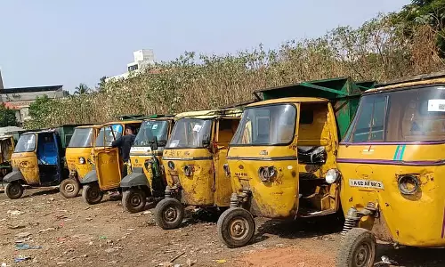 Bengaluru : कूड़ा ठेकेदारों पर ESMA Bengaluru : कूड़ा ठेकेदारों पर ESMA