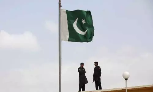 Balochistan ने 31 मार्च तक स्कूलों की छुट्टियां बढ़ाईं, कई शहरों में मोबाइल इंटरनेट निलंबित